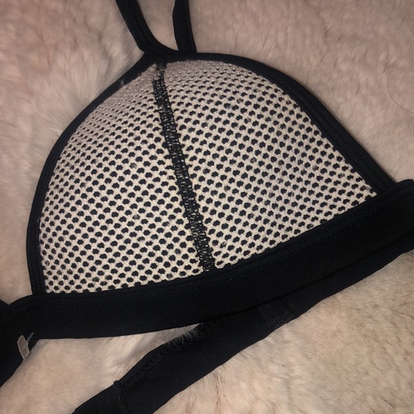 White/Black Triangl Bikini top size small. - Picture 3 of 6